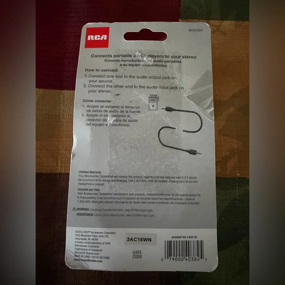 RCA 6 ft (1.8 m) 3.5mm audio cable (model AH208R). New